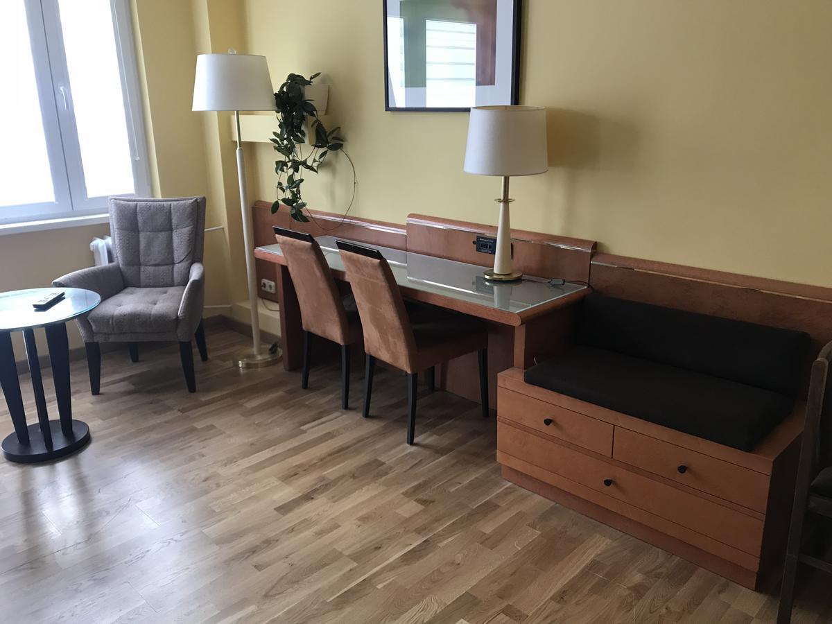 Apartament Ewa ทาร์นูฟ ภายนอก รูปภาพ