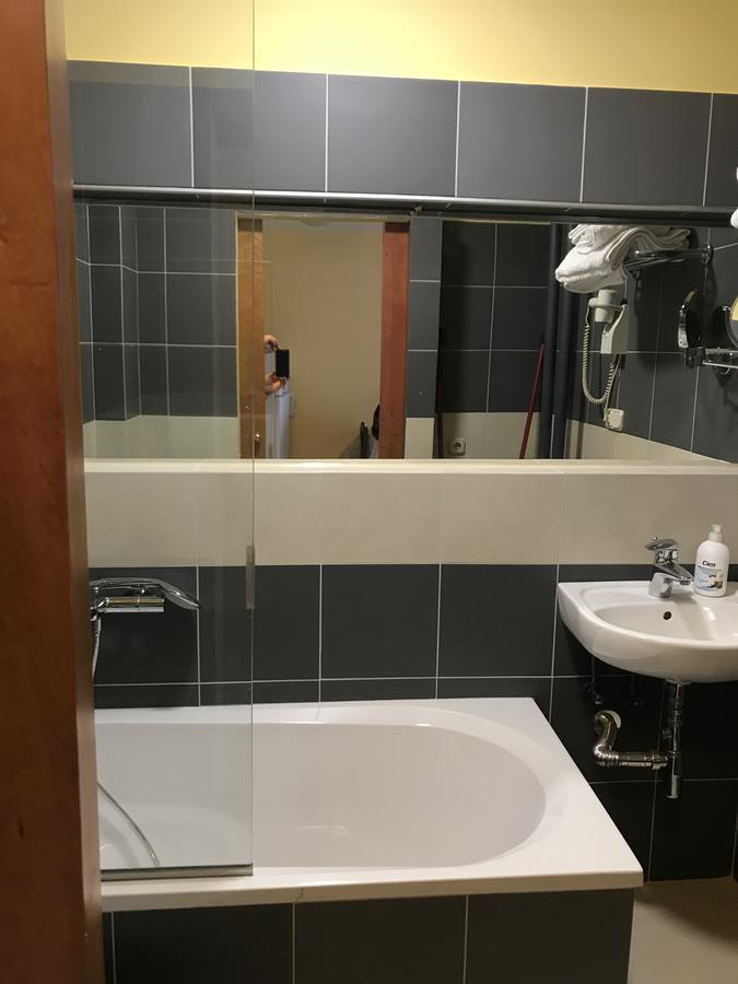 Apartament Ewa ทาร์นูฟ ภายนอก รูปภาพ