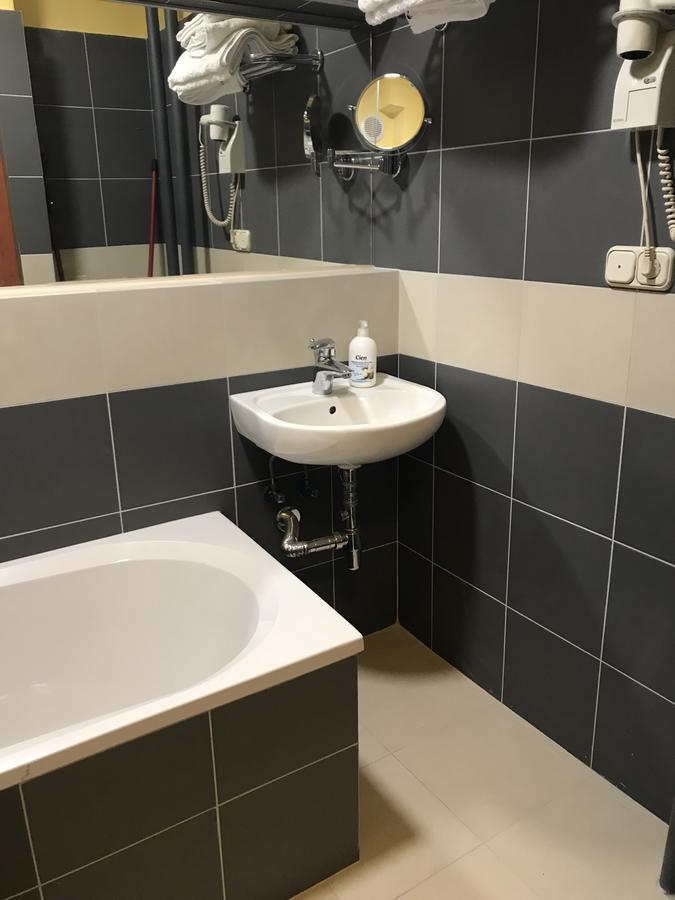 Apartament Ewa ทาร์นูฟ ภายนอก รูปภาพ