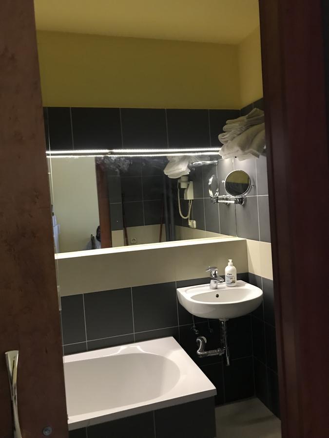 Apartament Ewa ทาร์นูฟ ภายนอก รูปภาพ